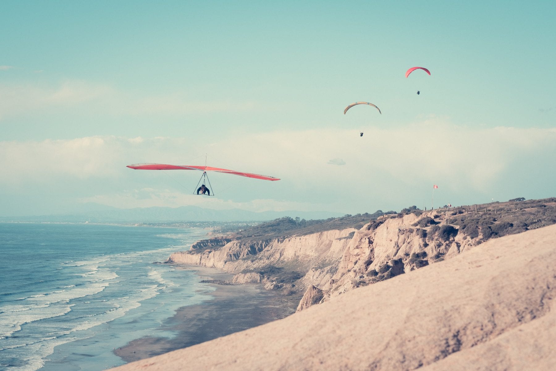 hang gliding