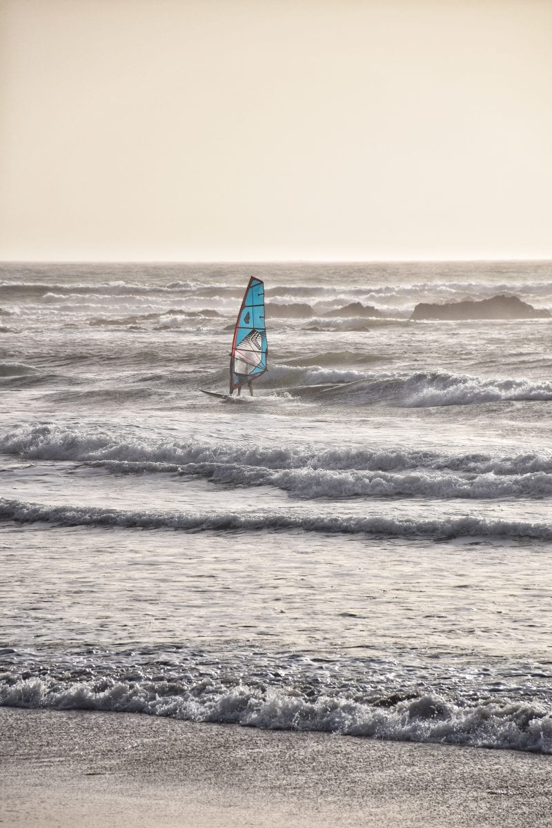 windsurfing