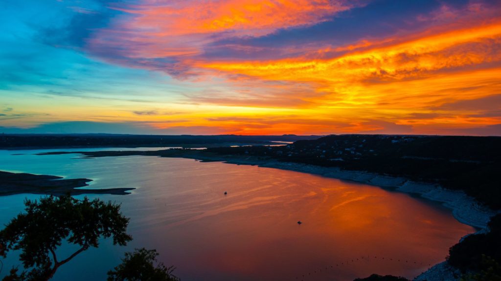 Austin Lake Travis paddleboarding