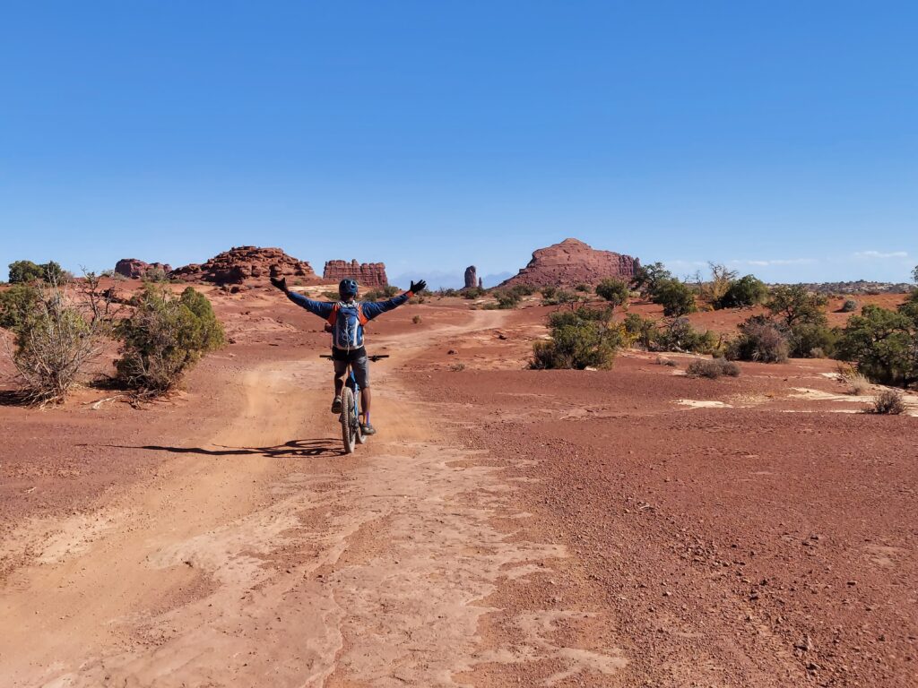 canyonlands biking