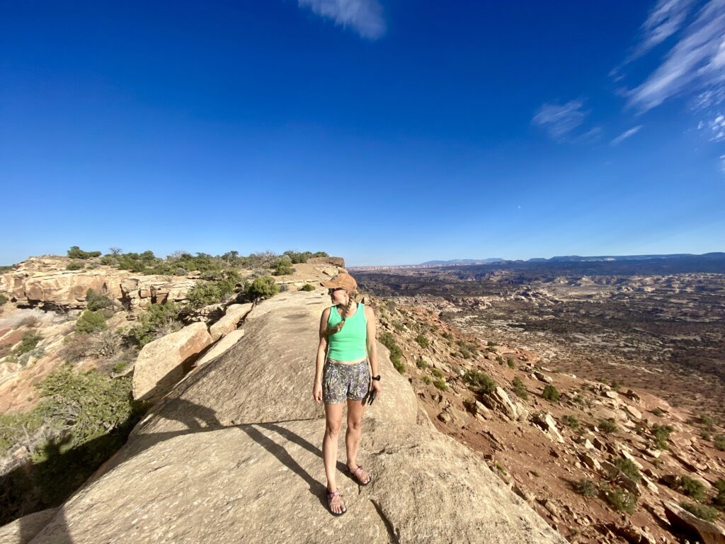 canyonlands land bridge hike