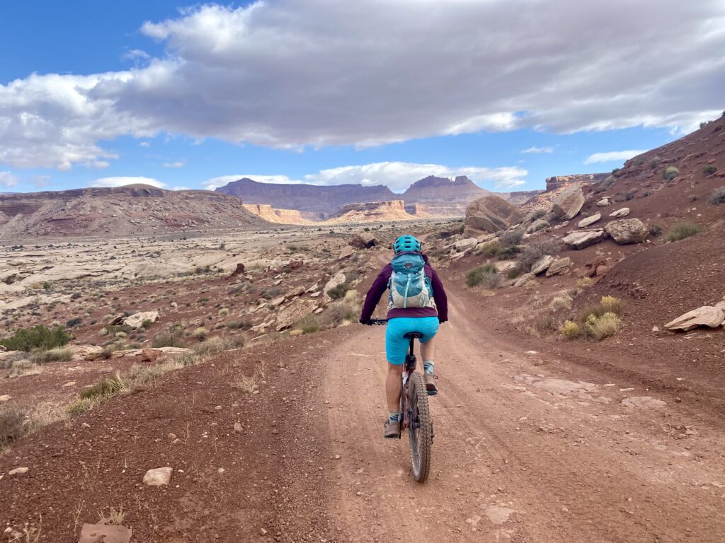 canyonlands biking views