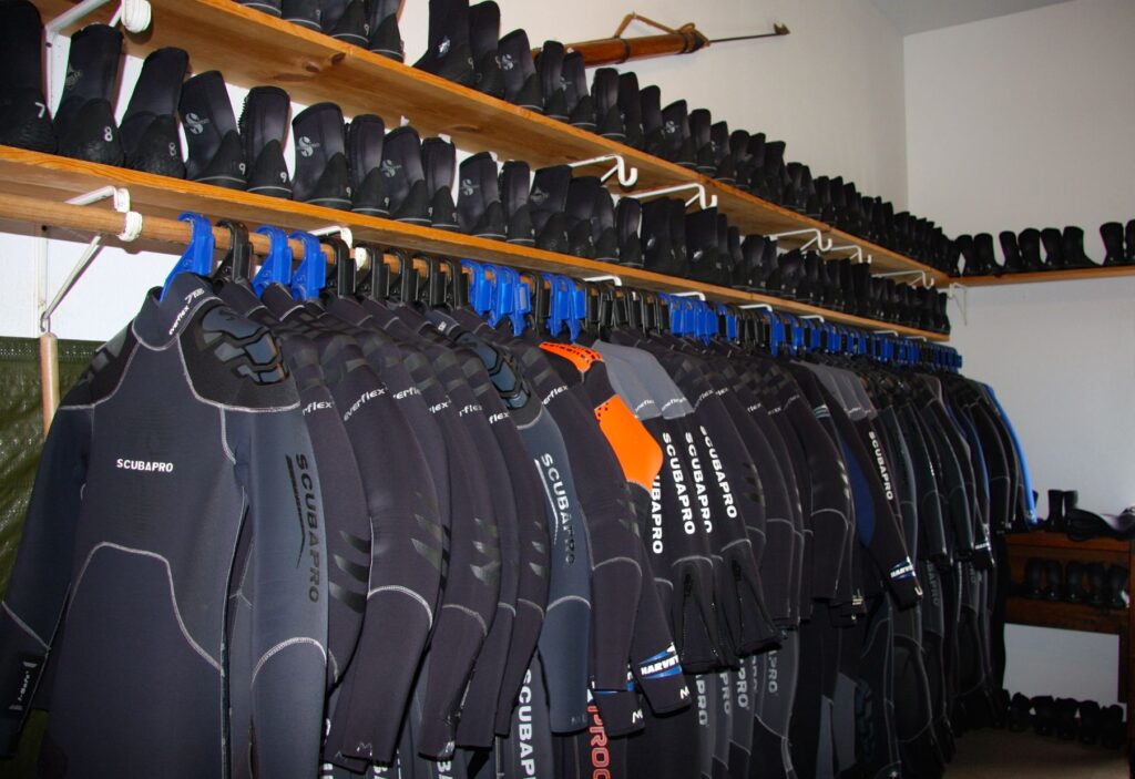 thick wetsuits used for snorkeling in the cold waters in alaska